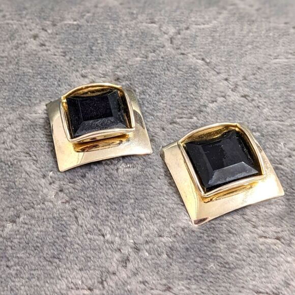 Vintage Diamond Shaped Black Acrylic & Silvertone Clip Earrings - Picture 4 of 5